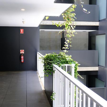 Cbd Japanese Retreat 2Br 1P Brekky Wifi Netflix Lägenhet Canberra Exteriör bild